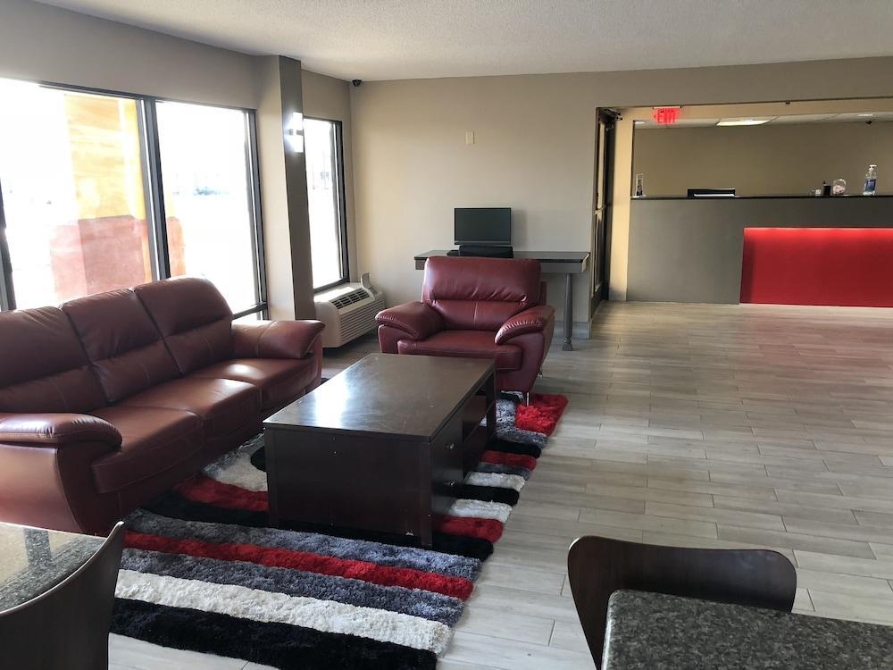 Super 8 By Wyndham Orangeburg Hotell Exteriör bild