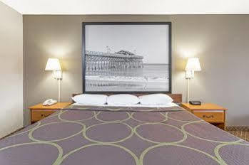 Super 8 By Wyndham Orangeburg Hotell Exteriör bild